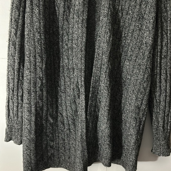 White+ Warren - Picture 3 of 9